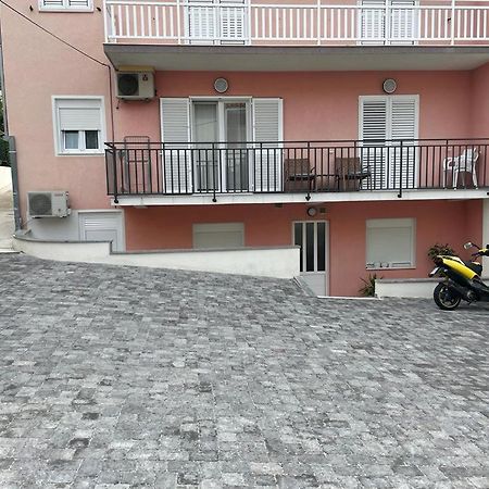 Apartments Antonia Макарська Екстер'єр фото