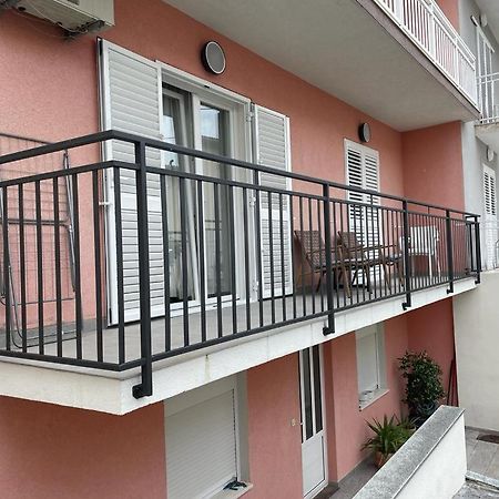 Apartments Antonia Макарська Екстер'єр фото