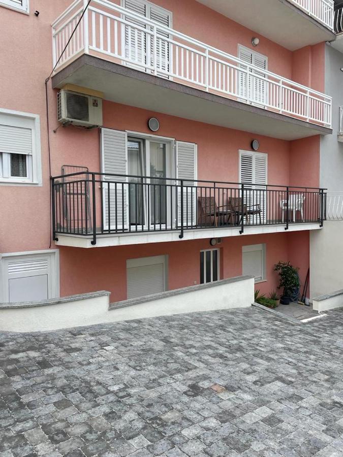 Apartments Antonia Макарська Екстер'єр фото