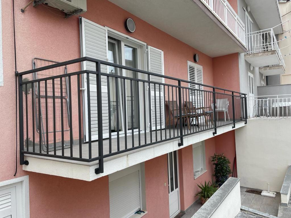 Apartments Antonia Макарська Екстер'єр фото